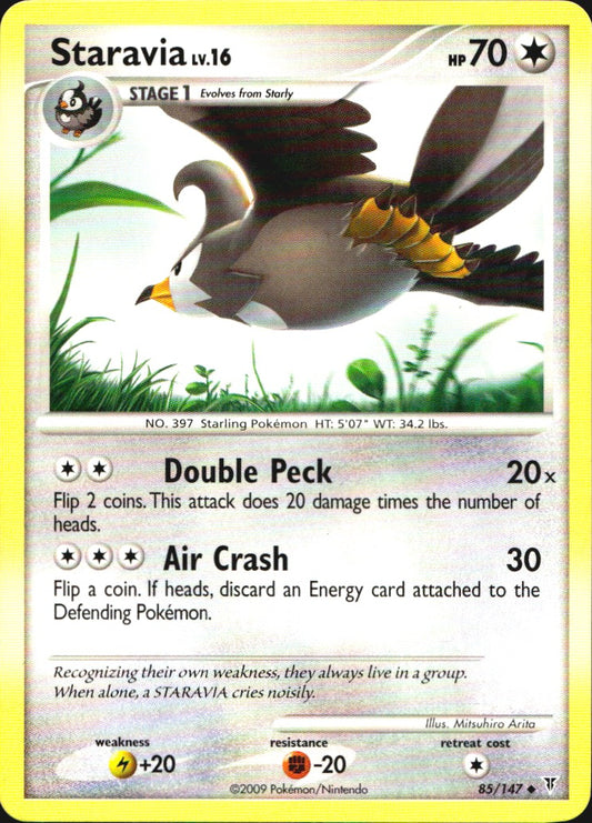 Staravia 85/147 Supreme Victors Uncommon Pokemon Near Mint